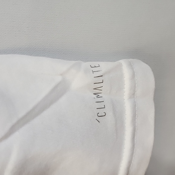 (0116) Adidas t-shirt - Picture 4 of 6